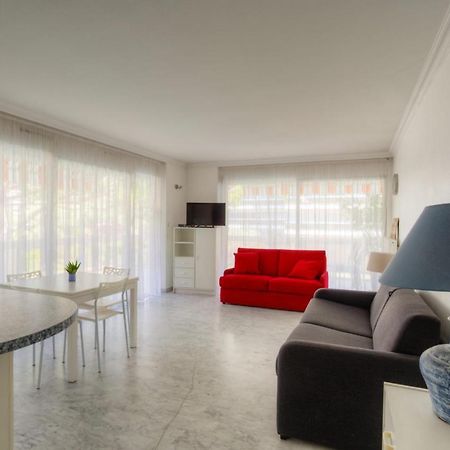 Les Lauriers Private Apartment Antibes Bagian luar foto