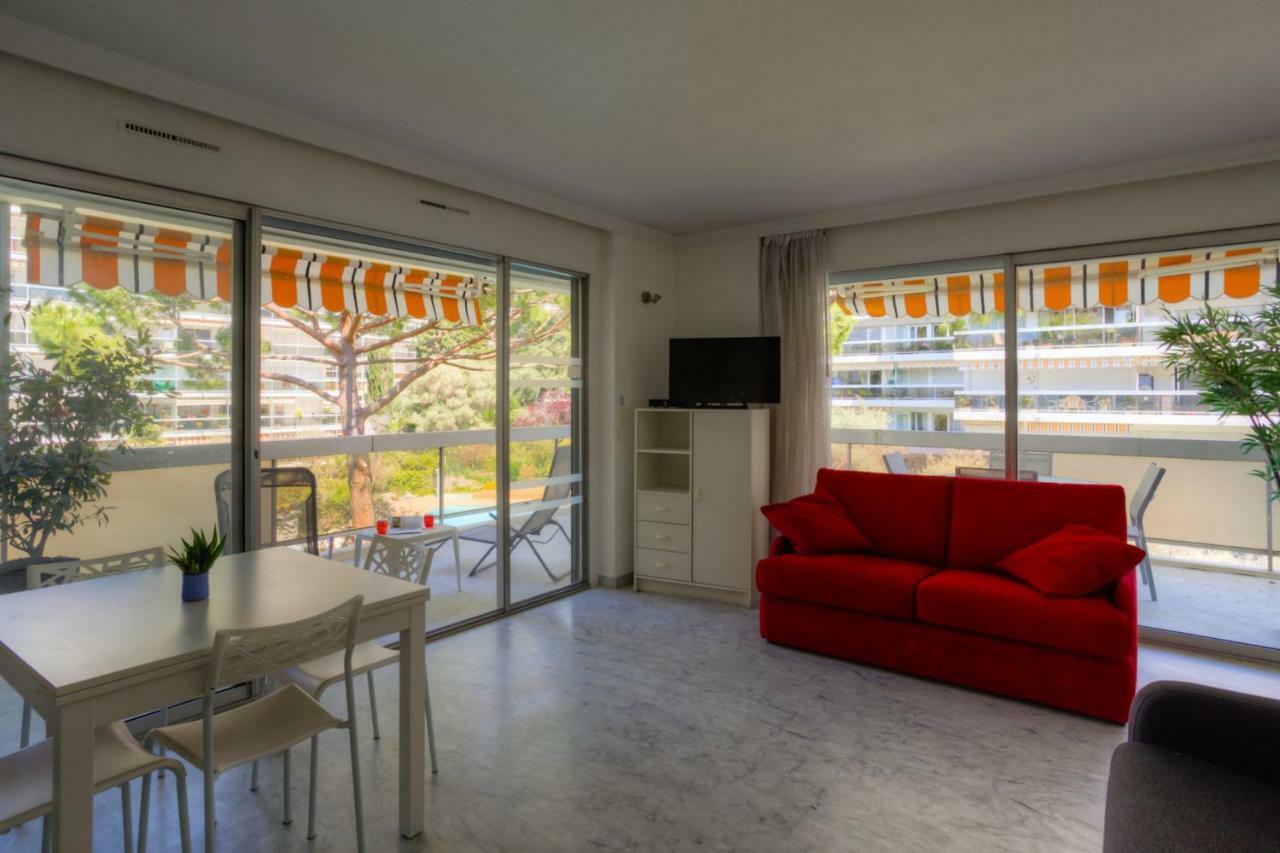 Les Lauriers Private Apartment Antibes Bagian luar foto