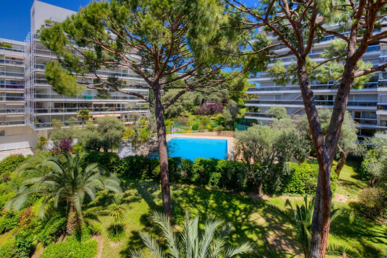 Les Lauriers Private Apartment Antibes Bagian luar foto