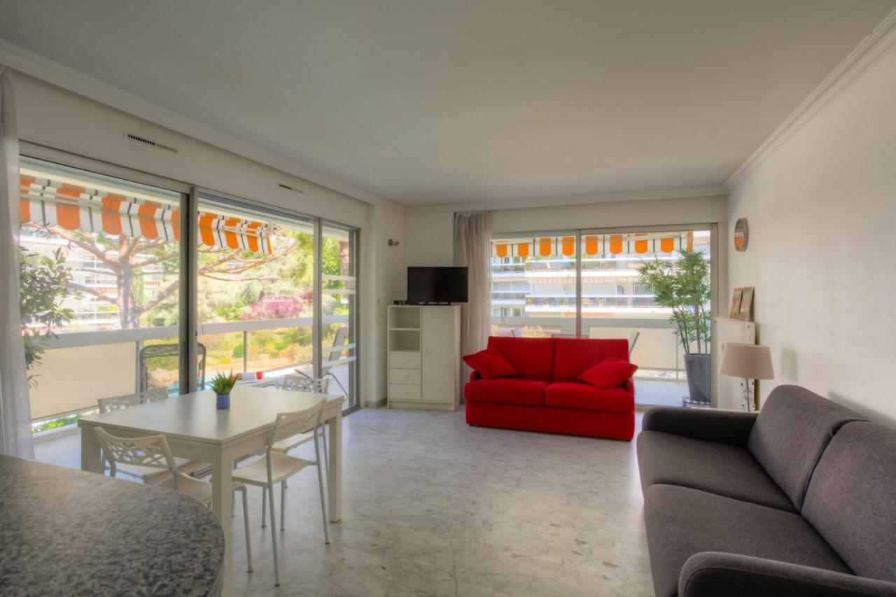 Les Lauriers Private Apartment Antibes Bagian luar foto