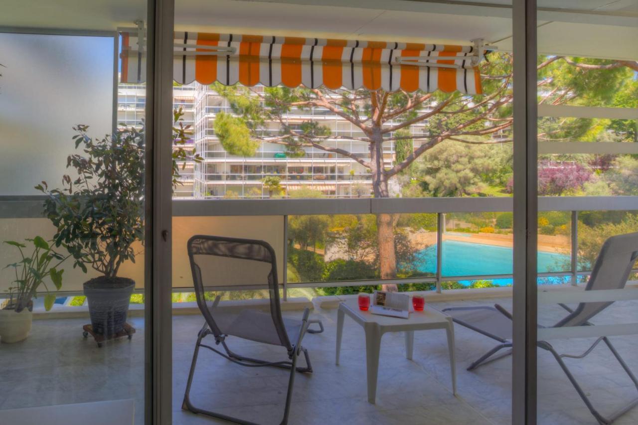 Les Lauriers Private Apartment Antibes Bagian luar foto