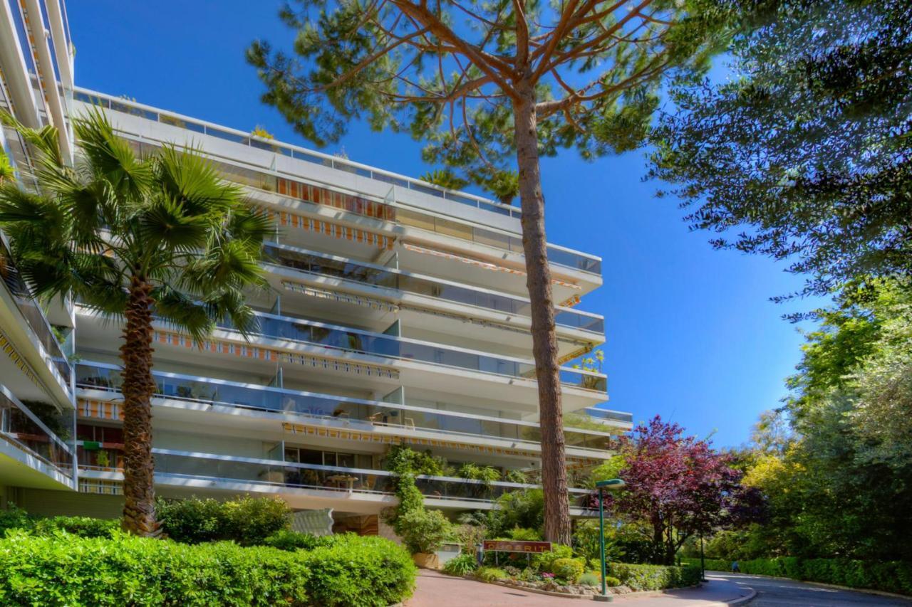 Les Lauriers Private Apartment Antibes Bagian luar foto