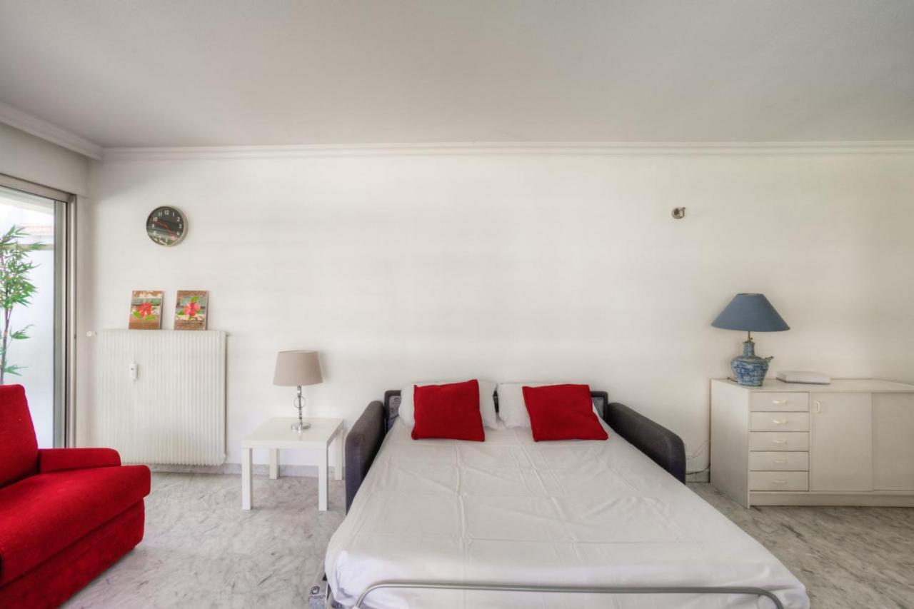 Les Lauriers Private Apartment Antibes Bagian luar foto