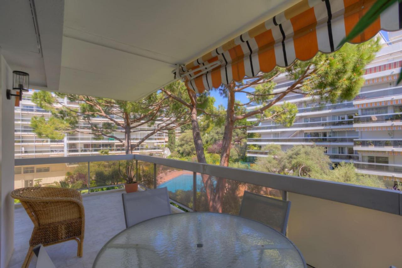 Les Lauriers Private Apartment Antibes Bagian luar foto