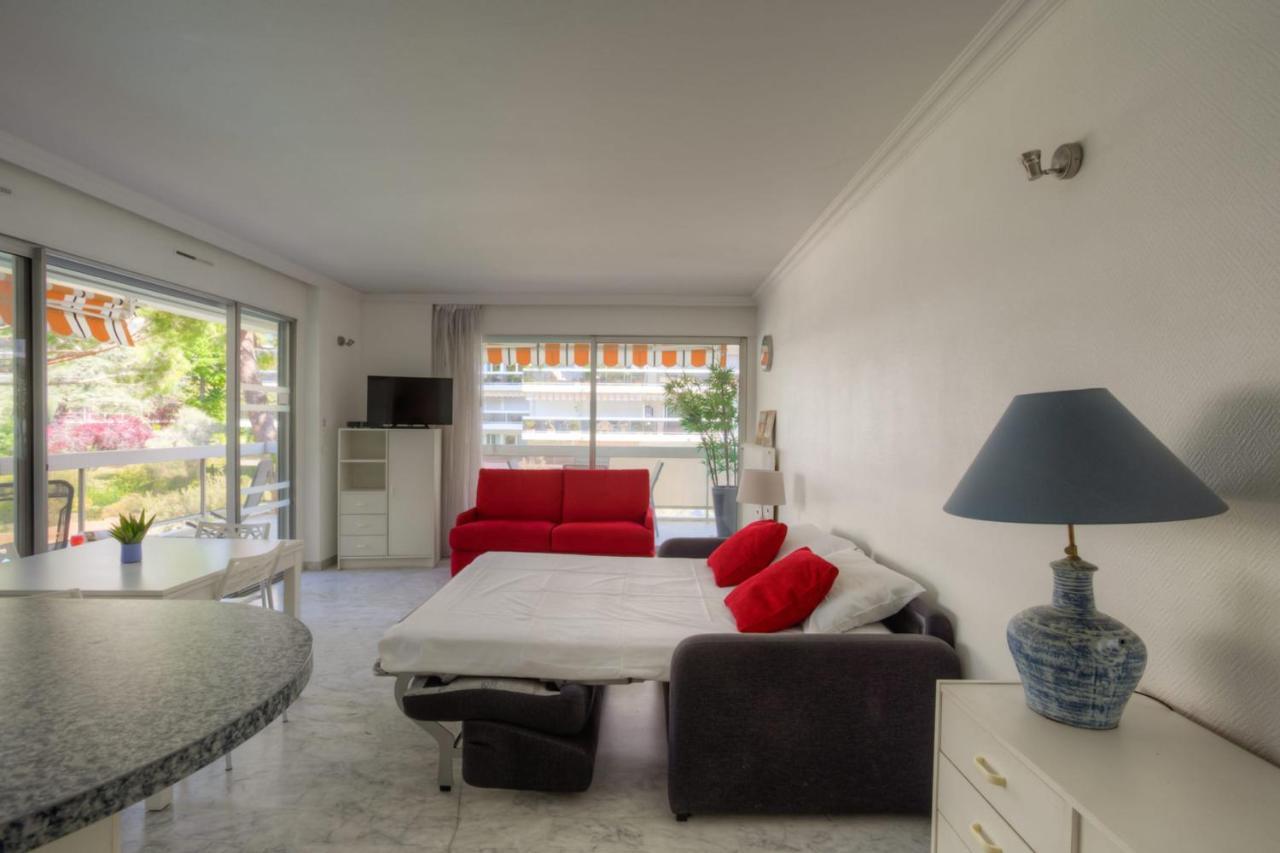 Les Lauriers Private Apartment Antibes Bagian luar foto