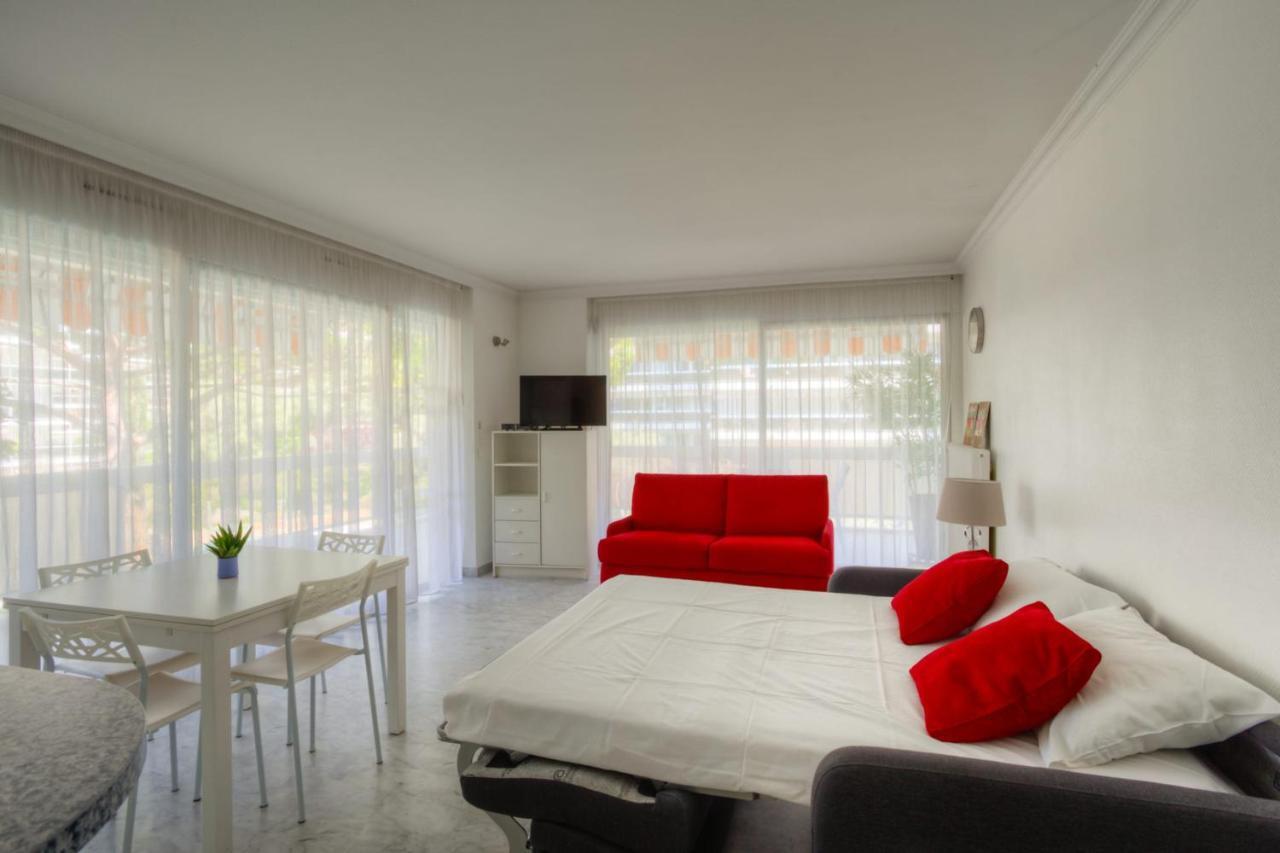 Les Lauriers Private Apartment Antibes Bagian luar foto